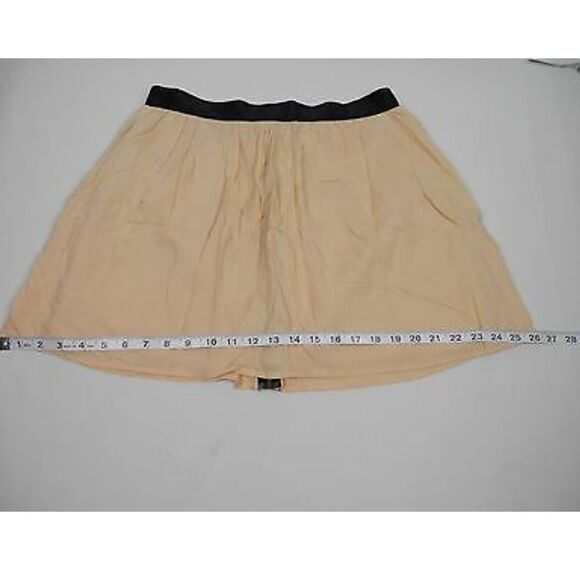 Tan Front Zipper Skirt w/ Pockets - Picture 3 of 6